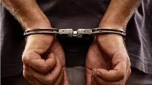ईंधन चोरी के आरोप में पुलिस ने पांच लोगों को लिया हिरासत में