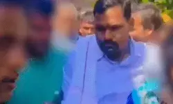 ब्याह रचाकर गांव में पहुंचे जीजा साली कुएं में कूदे- मशक्कत के बाद.... ब्याह रचाकर गांव में पहुंचे जीजा साली कुएं में कूदे- मशक्कत के बाद....