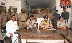 फ्यूल स्टेशन से डीजल चोरी का खुलासा- पुलिस टीम सम्मानित- हो रही प्रशंसा फ्यूल स्टेशन से डीजल चोरी का खुलासा- पुलिस टीम सम्मानित- हो रही प्रशंसा