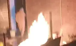 बीड़ी की तलब ने लगा दी घर में आग- लाइटर जलाते ही लीक सिलेंडर बना.... बीड़ी की तलब ने लगा दी घर में आग- लाइटर जलाते ही लीक सिलेंडर बना....