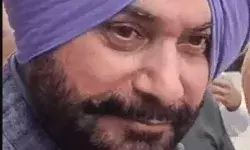 पूर्व क्रिकेटर ने नेताओं को दिया धंधेबाज करार-बोले मैं राजनीति में कमाने नहीं.. पूर्व क्रिकेटर ने नेताओं को दिया धंधेबाज करार-बोले मैं राजनीति में कमाने नहीं..