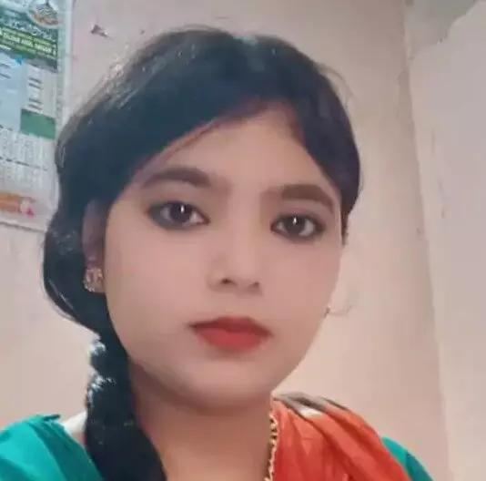 इश्क और कामवासना में फंसी मामी 8 साल छोटे भांजे को लेकर फरार