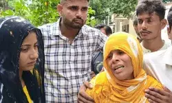 खेत में पानी लगाने गए किसान का गला काट कर मर्डर- पड़ोसी की ट्यूबवेल...