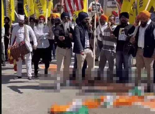 कनाडा पहुंचे पीएम मोदी- खालिस्तान समर्थक एवं विरोधी आमने सामने कनाडा पहुंचे पीएम मोदी- खालिस्तान समर्थक एवं विरोधी आमने सामने