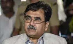 भाजपा सांसद अभिजीत गंगोपाध्याय की हालत में सुधार, लेकिन स्थिति गंभीर भाजपा सांसद अभिजीत गंगोपाध्याय की हालत में सुधार, लेकिन स्थिति गंभीर