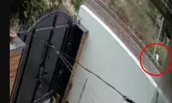 डॉक्टर ने कालका एक्सप्रेस के आगे लगाई छलांग-सिर व एक हाथ धड़ से अलग