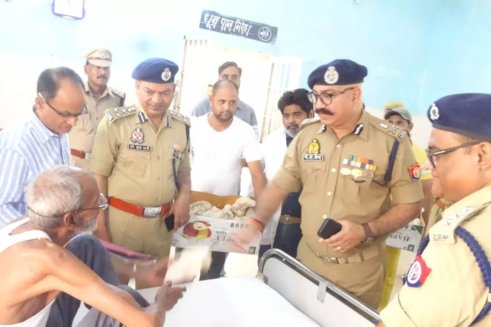 महानिदेशक कारागार के निरीक्षण में जिला जेल की व्यवस्था मिली चकाचक महानिदेशक कारागार के निरीक्षण में जिला जेल की व्यवस्था मिली चकाचक