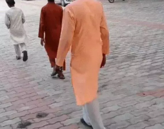 न्यूड कर मौलाना की छात्रों से अश्लील हरकत- FIR होते ही मदरसे से फरार