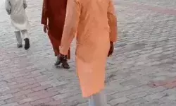 न्यूड कर मौलाना की छात्रों से अश्लील हरकत- FIR होते ही मदरसे से फरार न्यूड कर मौलाना की छात्रों से अश्लील हरकत- FIR होते ही मदरसे से फरार