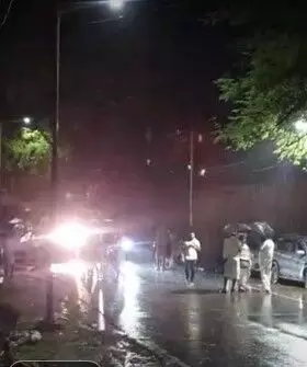बारिश का संत की पदयात्रा में अड़ंगा- प्रेमानंद महाराज ने स्थगित की.... बारिश का संत की पदयात्रा में अड़ंगा- प्रेमानंद महाराज ने स्थगित की....