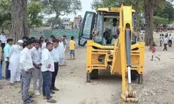 कब्रिस्तान के कब्जे से निकाली सरकारी जमीन- 5 बीघा जमीन कराई खाली कब्रिस्तान के कब्जे से निकाली सरकारी जमीन- 5 बीघा जमीन कराई खाली