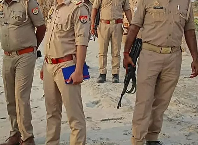 लूट के लिए दंपति का मर्डर करने वाला राजू खान ढेर- मुठभेड में सिपाही...