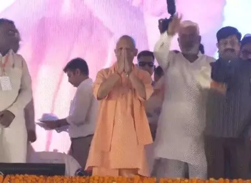 एक्सप्रेस वे का उद्घाटन कर बोले CM- जो सुरक्षा में सेंध लगाए उसे.... एक्सप्रेस वे का उद्घाटन कर बोले CM- जो सुरक्षा में सेंध लगाए उसे....