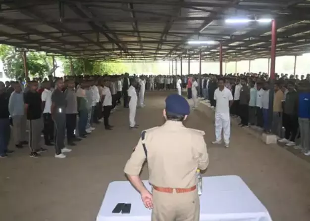 प्रशिक्षण ले रहे नए सिपाहियों को वार्निंग- रील डालने पर होगी कार्यवाही प्रशिक्षण ले रहे नए सिपाहियों को वार्निंग- रील डालने पर होगी कार्यवाही