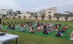 एम.जी. पब्लिक स्कूल में योग को अपनाकर निरोगी होने का दिया प्रेरक संदेश एम.जी. पब्लिक स्कूल में योग को अपनाकर निरोगी होने का दिया प्रेरक संदेश