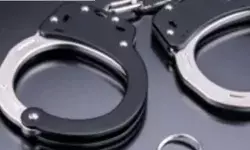 कसा पुलिस ने शिकंजा- अवैध रूप से रह रहे बांग्लादेशी गिरफ्तार कसा पुलिस ने शिकंजा- अवैध रूप से रह रहे बांग्लादेशी गिरफ्तार