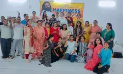 3 दिवसीय आनंद अनुभूति शिविर का समापन- कराया गया ध्यान व योगाभ्यास 3 दिवसीय आनंद अनुभूति शिविर का समापन- कराया गया ध्यान व योगाभ्यास