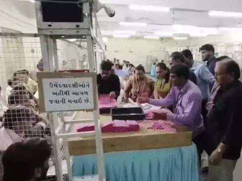 गुजरात में BJP, पंजाब में AAP, केरल में कांग्रेस, बंगाल में TMC को बढ़त गुजरात में BJP, पंजाब में AAP, केरल में कांग्रेस, बंगाल में TMC को बढ़त