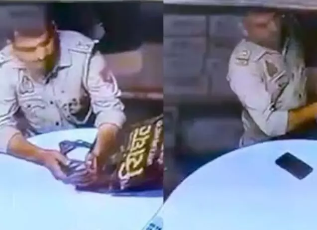 कपड़े की दुकान में चोरी करते ट्रैफिक दरोगा कैमरे में कैद- किया लाइन...