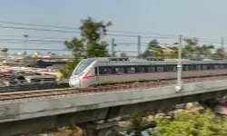 दिल्ली मेरठ कॉरिडोर पर ट्रायल सफल- मोदीपुरम तक दौड़ी नमो भारत ट्रेन दिल्ली मेरठ कॉरिडोर पर ट्रायल सफल- मोदीपुरम तक दौड़ी नमो भारत ट्रेन