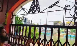 कोतवाली के नजदीक भगवान के घर में चोरी- सीसीटीवी कैमरे किए बंद कोतवाली के नजदीक भगवान के घर में चोरी- सीसीटीवी कैमरे किए बंद