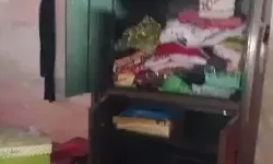 छत पर परिवार सोने में मस्त- नीचे बदमाश घर खंगालने में व्यस्त- ले गए... छत पर परिवार सोने में मस्त- नीचे बदमाश घर खंगालने में व्यस्त- ले गए...