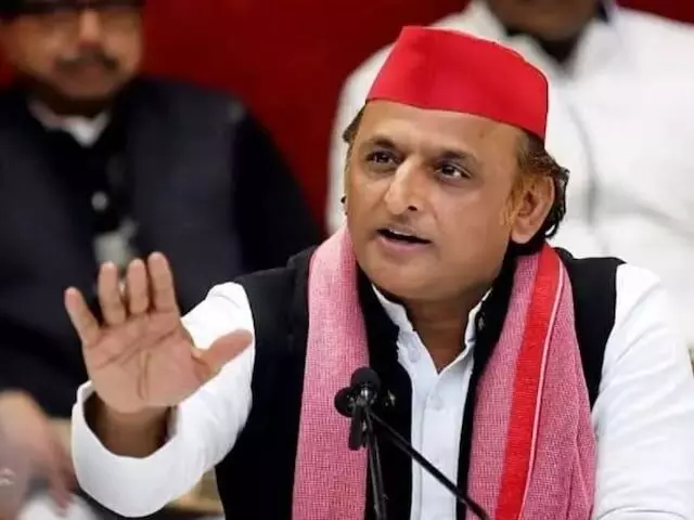 अखिलेश ने बोला हमला- नकारात्मक राजनीति भाजपा की पहचान अखिलेश ने बोला हमला- नकारात्मक राजनीति भाजपा की पहचान