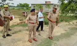 कैंची धाम जा रहे श्रद्धालुओं पर टूटा टैंकर का कहर- सड़क पर खड़े 7..... कैंची धाम जा रहे श्रद्धालुओं पर टूटा टैंकर का कहर- सड़क पर खड़े 7.....