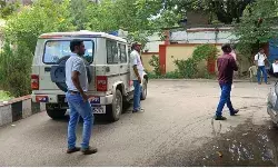 राजधानी में रजिस्ट्री डॉक्टर के पास चली गोलियां- घायल हुए तो लोग.....