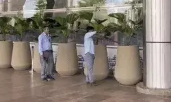 एयरपोर्ट को बम से उड़ाने की धमकी- लिखा बिल्डिंग के अंदर रखे विस्फोटक.. एयरपोर्ट को बम से उड़ाने की धमकी- लिखा बिल्डिंग के अंदर रखे विस्फोटक..