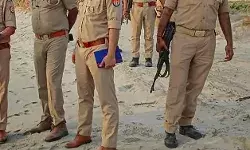 डबल मर्डर-लड़का लड़की के चेहरे कुचल पेड़ पर लटकाई लाशें