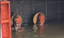 गंगा में आया उफान- पानी में डूबे अनेकों मंदिर- गंगा द्वारा से.... गंगा में आया उफान- पानी में डूबे अनेकों मंदिर- गंगा द्वारा से....