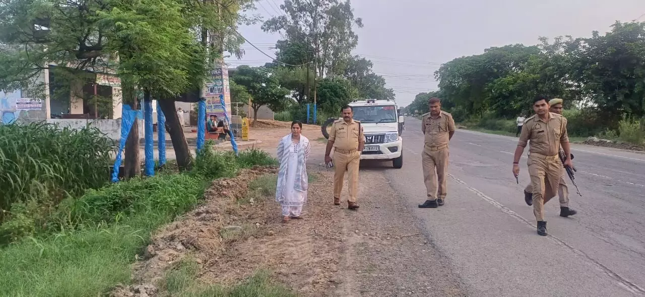 SDM व CO ने कांवड़ यात्रा के मद्देनजर एक-एक बिंदु पर किया निरीक्षण SDM व CO ने कांवड़ यात्रा के मद्देनजर एक-एक बिंदु पर किया निरीक्षण