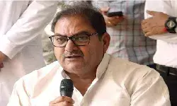 कांग्रेस एक कमजोर विपक्ष बनकर रह गयी है- अभय चौटाला कांग्रेस एक कमजोर विपक्ष बनकर रह गयी है- अभय चौटाला