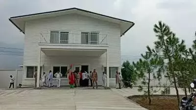 अखिलेश के गृह प्रवेश की पूजा कराने वाले ब्राह्मण होंगे बहिष्कृत....