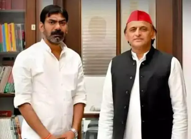 आधा सैकड़ा से अधिक मुकदमों में वांछित सपा नेता पर₹50000 का इनाम आधा सैकड़ा से अधिक मुकदमों में वांछित सपा नेता पर₹50000 का इनाम