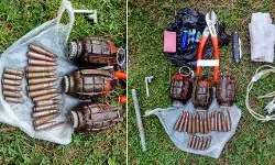 आतंकी ठिकाने का भंडाफोड़- हैंड ग्रेनेड के साथ गोला बारूद.... आतंकी ठिकाने का भंडाफोड़- हैंड ग्रेनेड के साथ गोला बारूद....