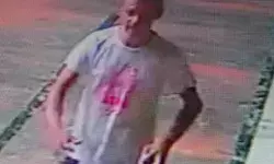 अल्लाह के घर में चोरी- लोअर शर्ट पहन पहुंचा चोर दान पात्र से कैश...