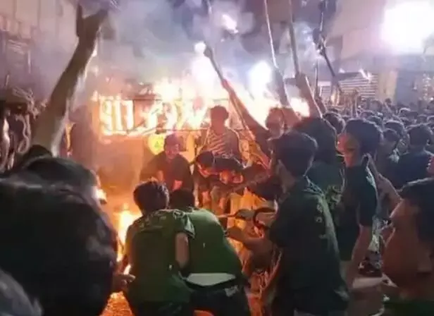 मोहर्रम जुलूस में भारत का विरोध- लगे पाकिस्तान जिंदाबाद के नारे मोहर्रम जुलूस में भारत का विरोध- लगे पाकिस्तान जिंदाबाद के नारे