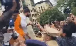 मनसे का भाषा विवाद जारी- मंत्री के पहुंचने पर काटा खडदू मनसे का भाषा विवाद जारी- मंत्री के पहुंचने पर काटा खडदू