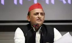 योजनाएं बनाकर अपने लोगों से लूट कराती है भाजपा- अखिलेश