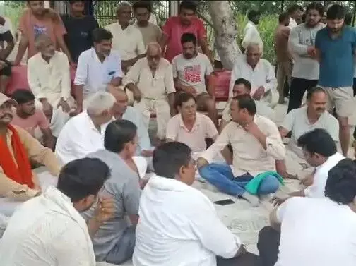 असामाजिक तत्वों का गोरखनाथ की मूर्ति पर अटैक- खंडित..