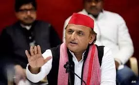 सरकारी अस्पतालों में बदइंतजामी, मरीज नर्सिंग होम में जाने को विवश- अखिलेश सरकारी अस्पतालों में बदइंतजामी, मरीज नर्सिंग होम में जाने को विवश- अखिलेश