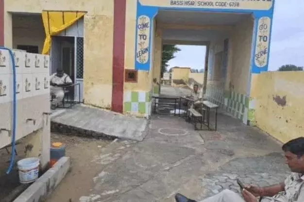 बाल कटाकर आने की बात कहने पर प्रिंसिपल का मर्डर-2 स्टूडेंट.. बाल कटाकर आने की बात कहने पर प्रिंसिपल का मर्डर-2 स्टूडेंट..