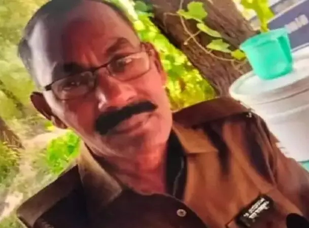 मालखाने से रिवाल्वर निकालकर हेड कांस्टेबल में किया ऐसा काम मालखाने से रिवाल्वर निकालकर हेड कांस्टेबल में किया ऐसा काम