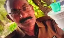 मालखाने से रिवाल्वर निकालकर हेड कांस्टेबल में किया ऐसा काम मालखाने से रिवाल्वर निकालकर हेड कांस्टेबल में किया ऐसा काम