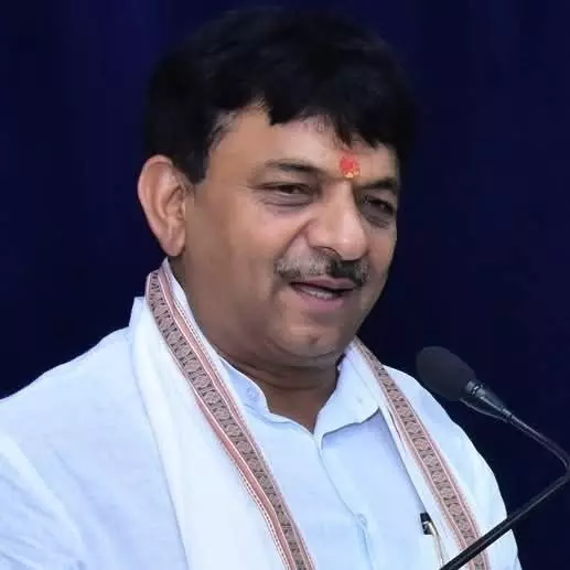 जल निकासी व्यवस्था को लेकर मंत्री कपिल गंभीर - DM को दिए यह निर्देश जल निकासी व्यवस्था को लेकर मंत्री कपिल गंभीर - DM को दिए यह निर्देश