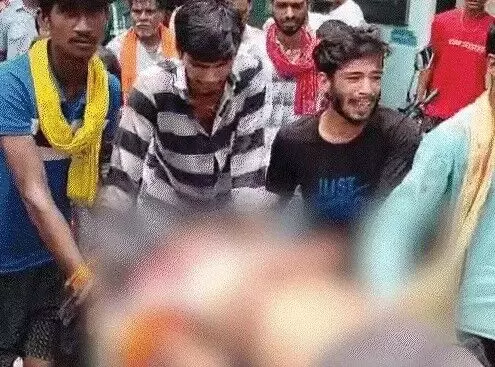 दिनदहाड़े बैरियर पर चली गोलियां-बदमाशों ने तीन को मारी गोली-एक की.. दिनदहाड़े बैरियर पर चली गोलियां-बदमाशों ने तीन को मारी गोली-एक की..