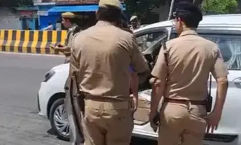 कार की टक्कर से टूटी कांवड़- पुलिस ने नया जल देकर किया मामला शांत