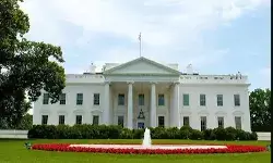 राष्ट्रपति भवन की सुरक्षा में चूक- लगाया गया लॉकडाउन राष्ट्रपति भवन की सुरक्षा में चूक- लगाया गया लॉकडाउन